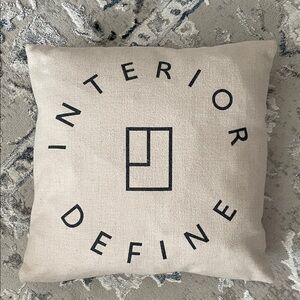 INTERIOR DEFINE DESIGNER logo Accent Throw Pillow